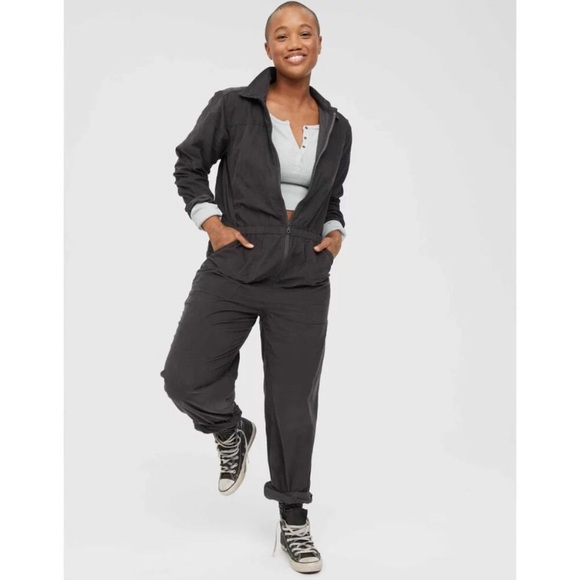 AERIE by OFFLINE Lightweight Corduroy Cotton Jumpsuit - Size S - Picture 1 of 12